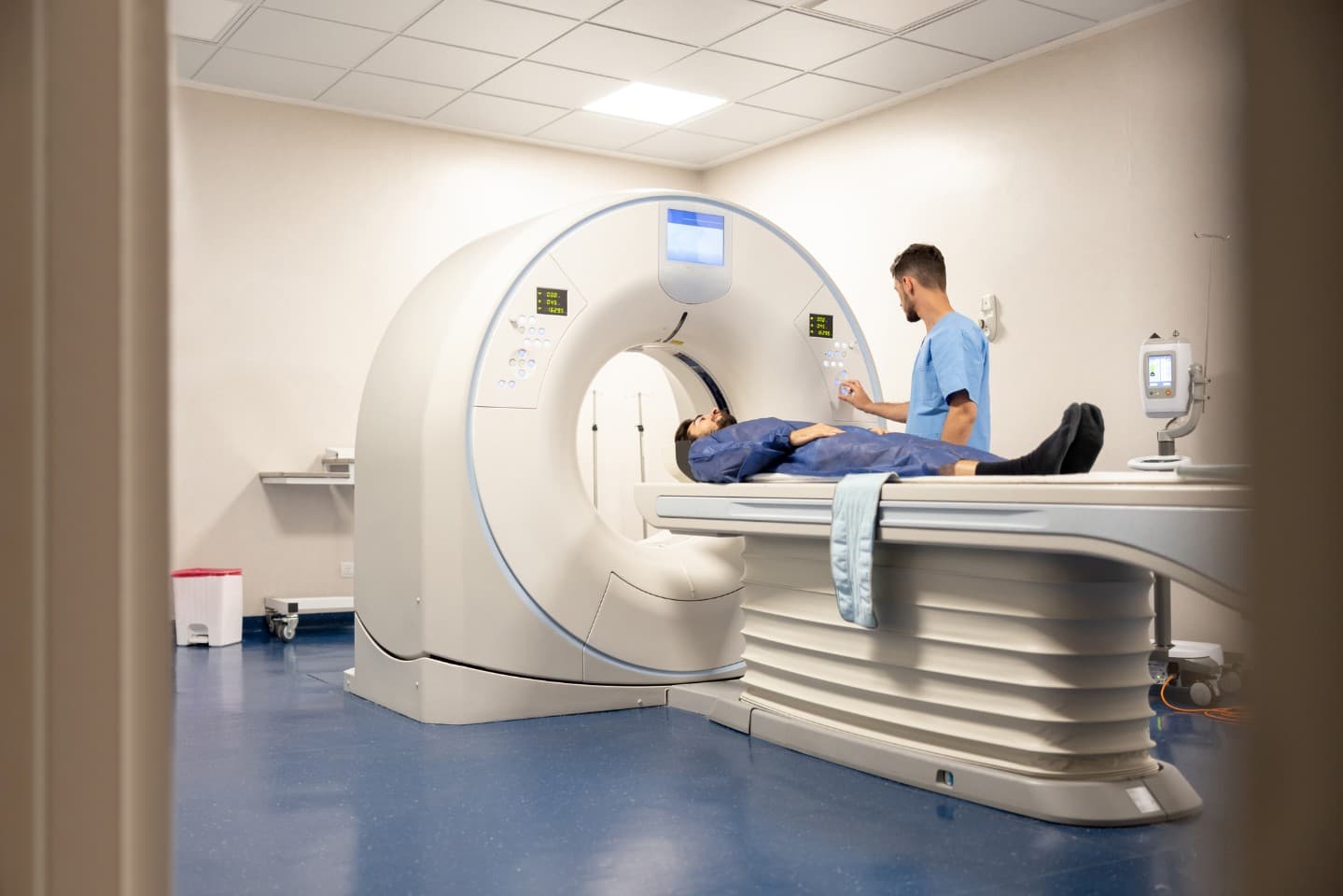 Advanced Diagnostics and Imaging Department at Sri Vishudhanand Hospital, Darbhanga