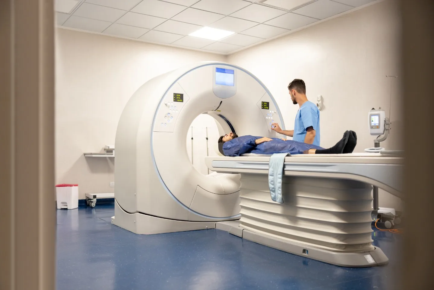 Advanced Diagnostics and Imaging Department at Sri Vishudhanand Hospital, Darbhanga
